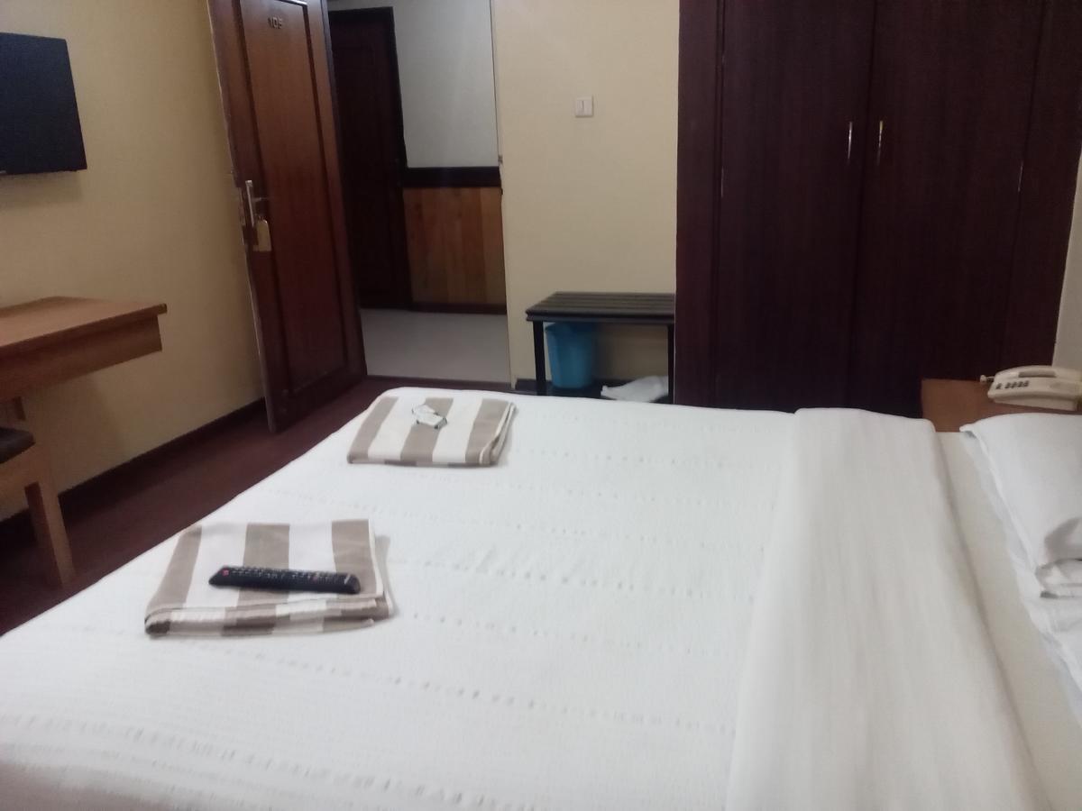 Hotel Preethi Palace Utakamand Zewnętrze zdjęcie
